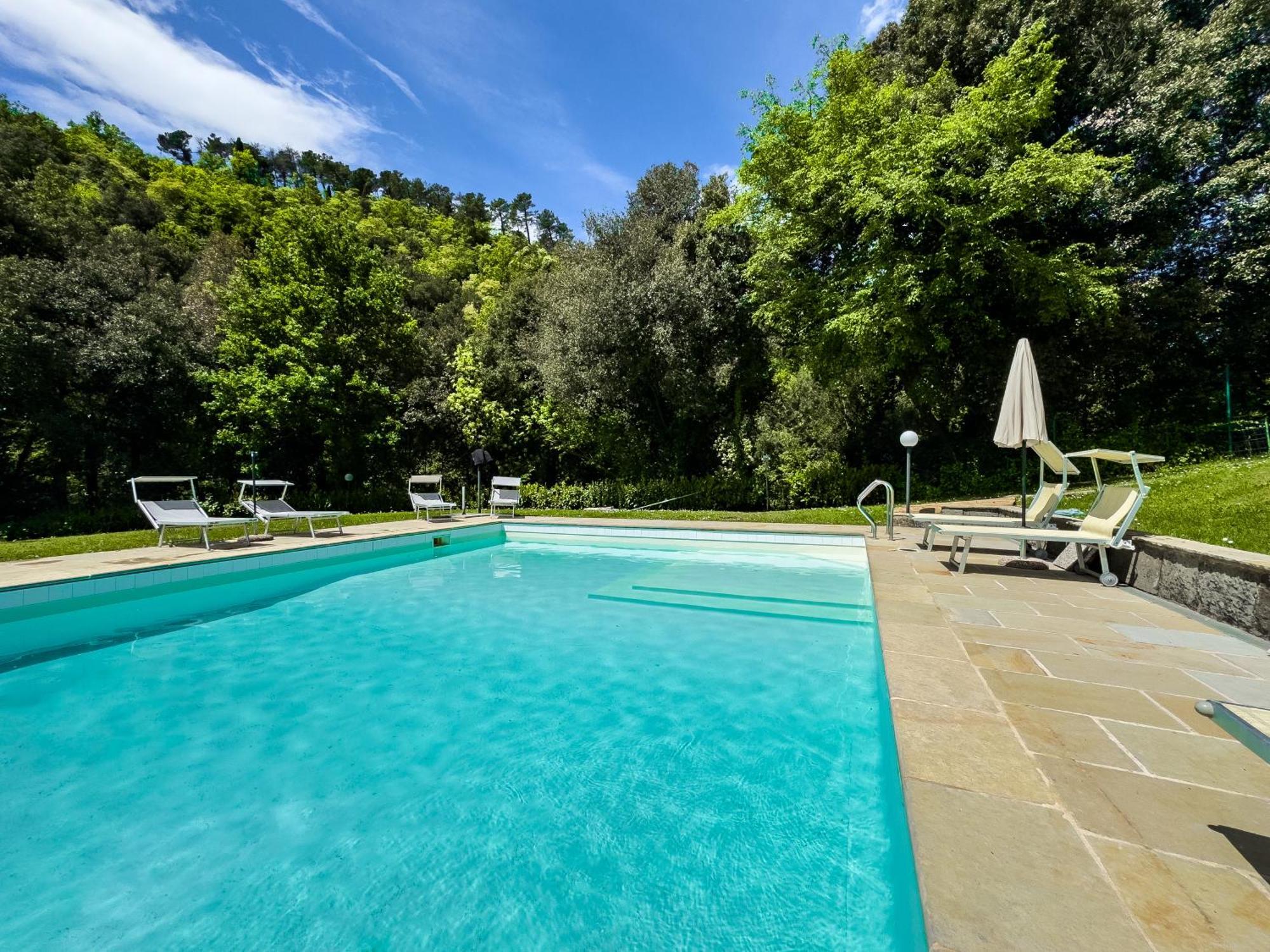 La Ferriera Exclusive Resort - Pool & Waterfall Loro Ciuffenna Exterior photo